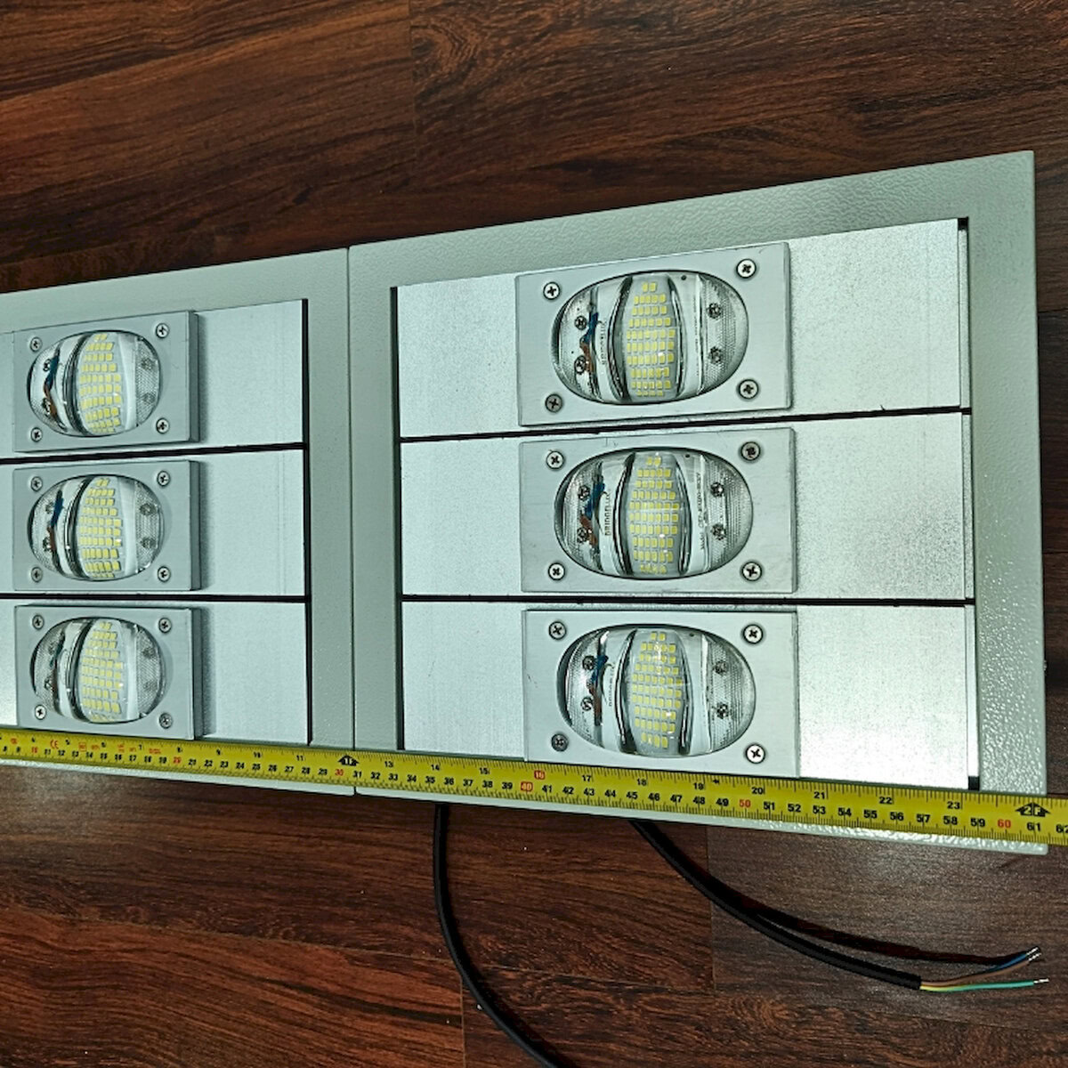 Đèn LED pha P02 (Khung hộp kín) Lắp ngang Module COB 3030 - Công suất 300W - Ảnh 7