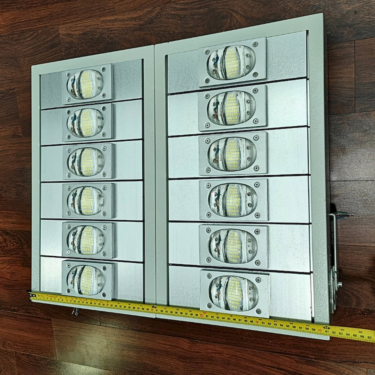 Đèn LED pha P02 (Khung hộp kín) Module COB 3030 - Công suất 600W - Ảnh 7