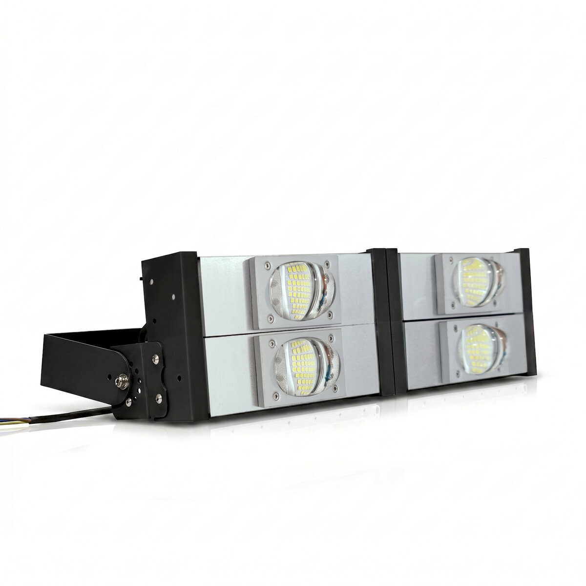 Đèn LED pha P03 (Khung đen) Lắp ngang Module COB 3030 - Công suất 200W